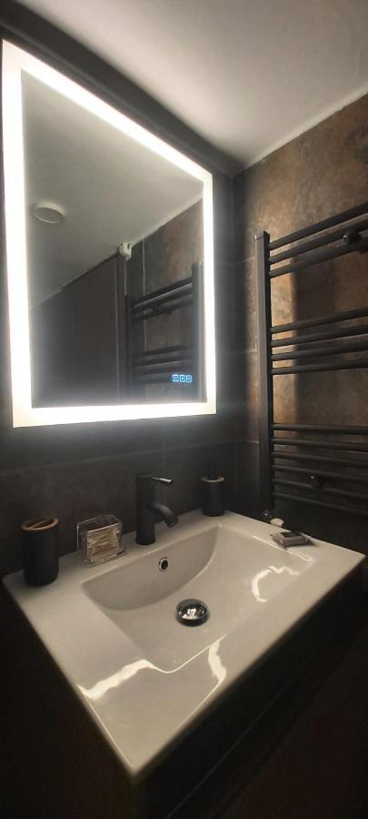 Sky Nomads Apartment เทสซาโลนิกิ ภายนอก รูปภาพ