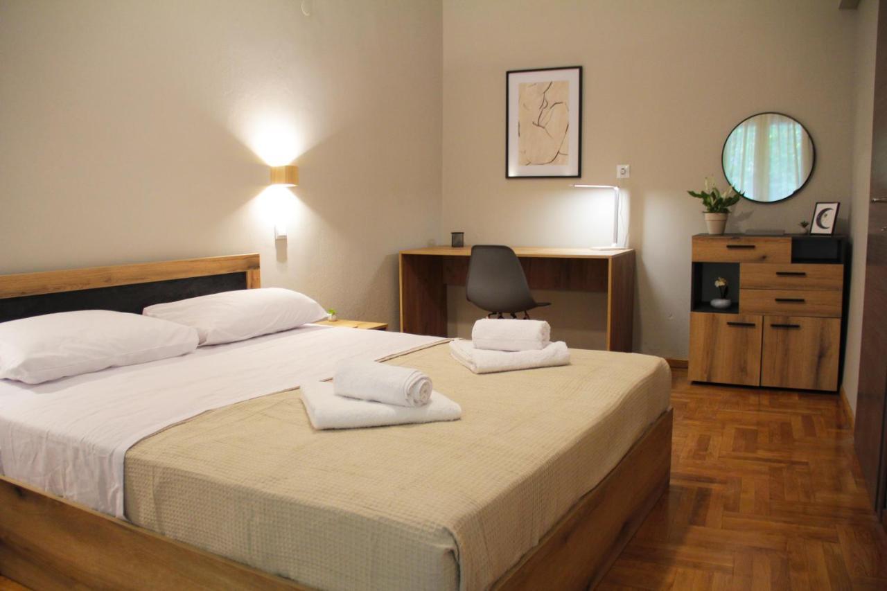 Sky Nomads Apartment เทสซาโลนิกิ ภายนอก รูปภาพ